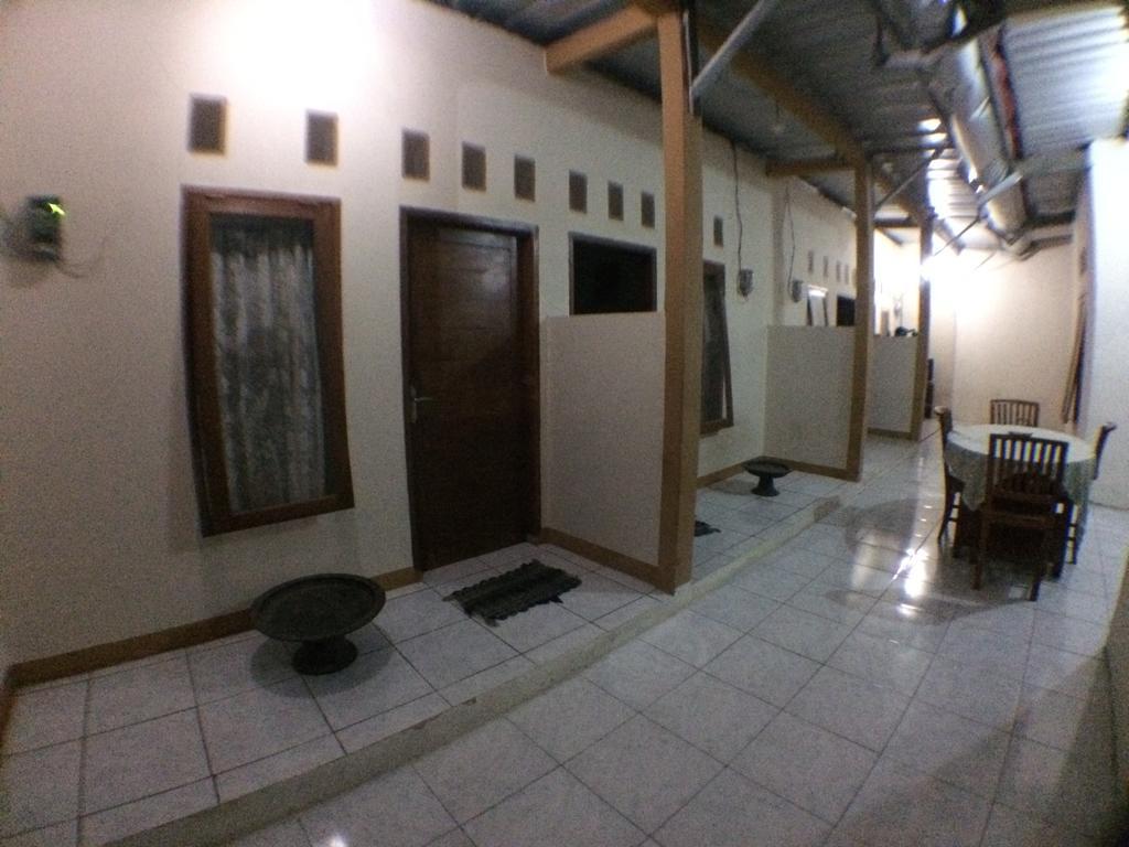 Jeges Homestay Senggigi Exterior foto