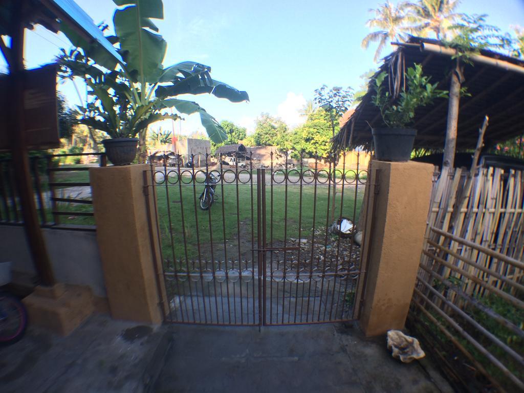 Jeges Homestay Senggigi Exterior foto